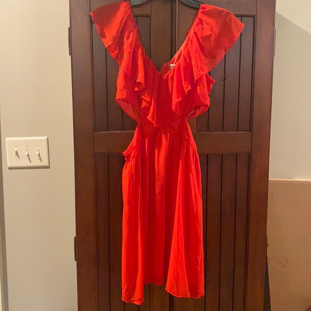 Red flowy, side cut out, dress